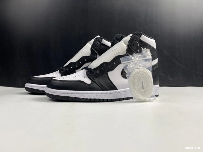 White (2014) 555088-010 Black Retro Air 1 Jordan 0806